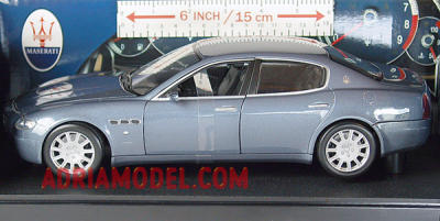 SCALA: 1:18 - HOT WHEELS - MOD.: MASERATI Quattroporte - Colore: Grigio Freddo Metal.